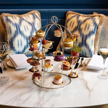 Waldorf Astoria 5*