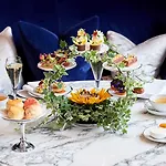 Waldorf Astoria 5* Amszterdam