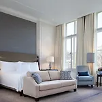 Waldorf Astoria Szálloda 5*