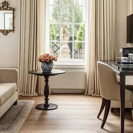 Waldorf Astoria Szálloda 5*