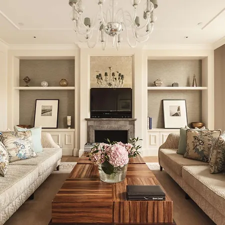 Waldorf Astoria Hotel 5*