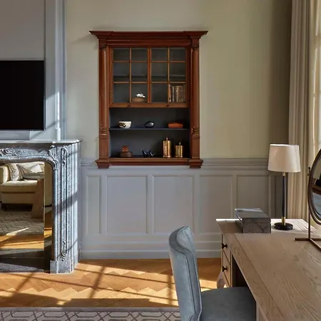 Waldorf Astoria Szálloda 5*