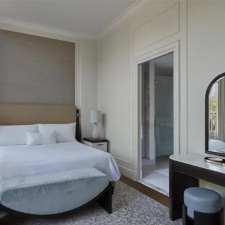 월도프 아스토리아 호텔