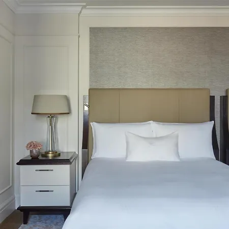 Waldorf Astoria Szálloda 5*