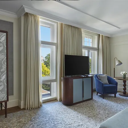 Waldorf Astoria 5* Amszterdam