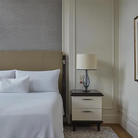 월도프 아스토리아