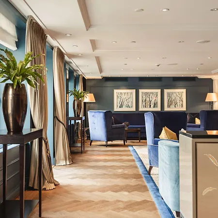 Waldorf Astoria Szálloda 5*