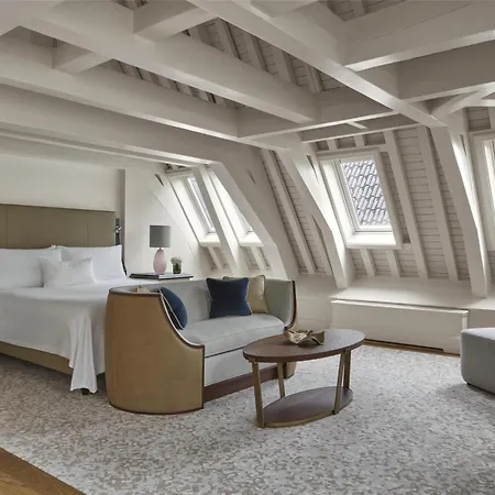 Отель Waldorf Astoria