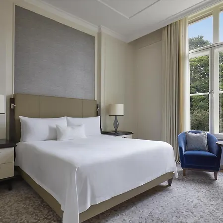 Waldorf Astoria Hotel 5*