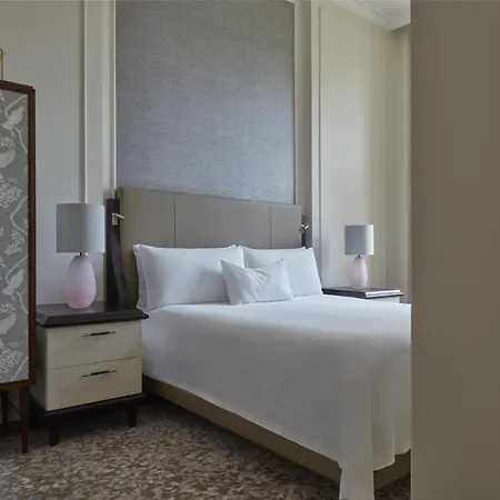 Waldorf Astoria 5* Amszterdam