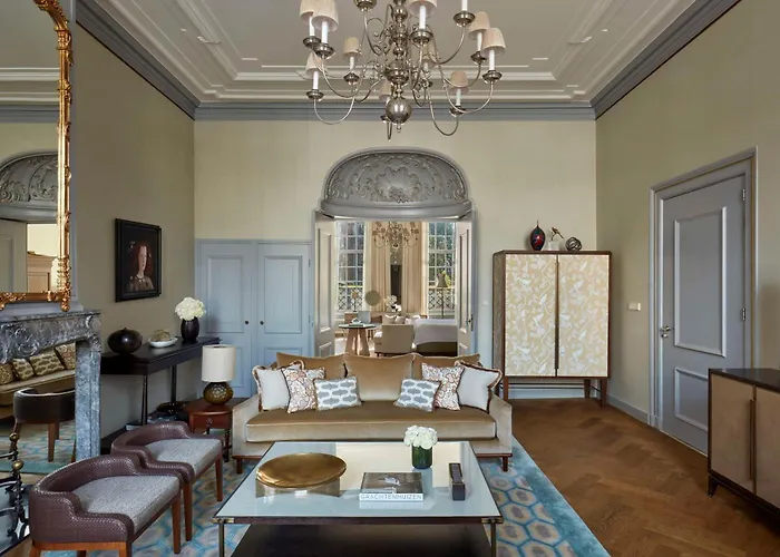 Отель Waldorf Astoria