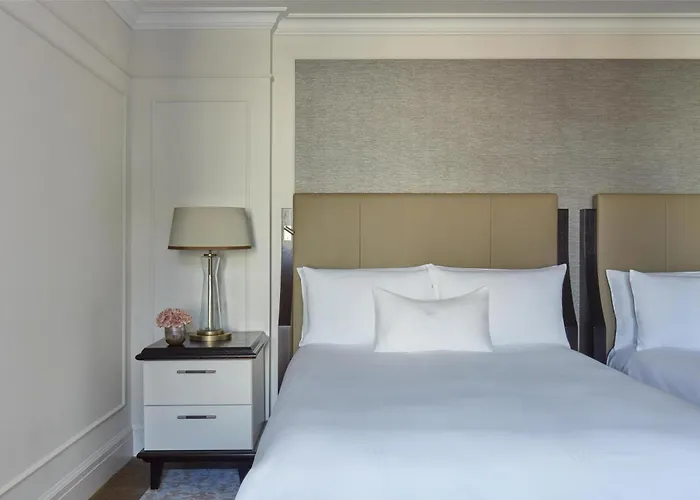 Waldorf Astoria Hotel 5*