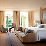 Отель Waldorf Astoria