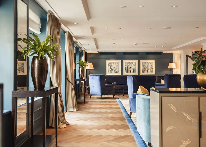 Waldorf Astoria Hotel 5*