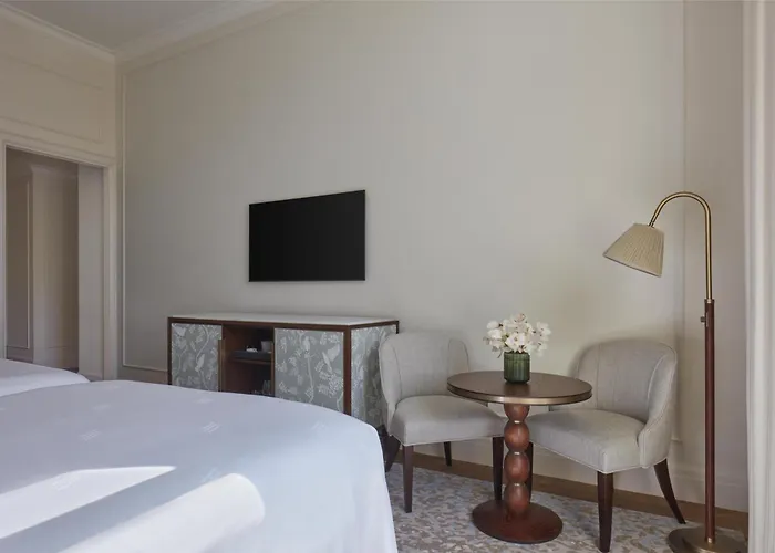 Waldorf Astoria Hotel 5*